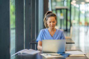 18 best MSN programs and schools for non nurses (MSN programs without BSN). The best direct entry MSN programs for non nursing majors online.